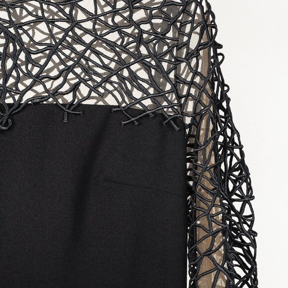 Christopher Kane Resort 2014 Black Embroidered Wool-Crepe Mini Dress - Picture 6 of 10